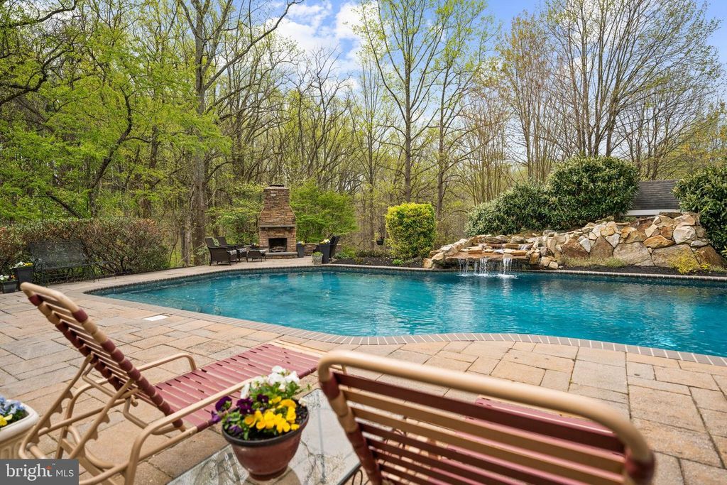 Image 74 of property listing at 8434 GOVERNOR RUN, Ellicott City, MD 21043