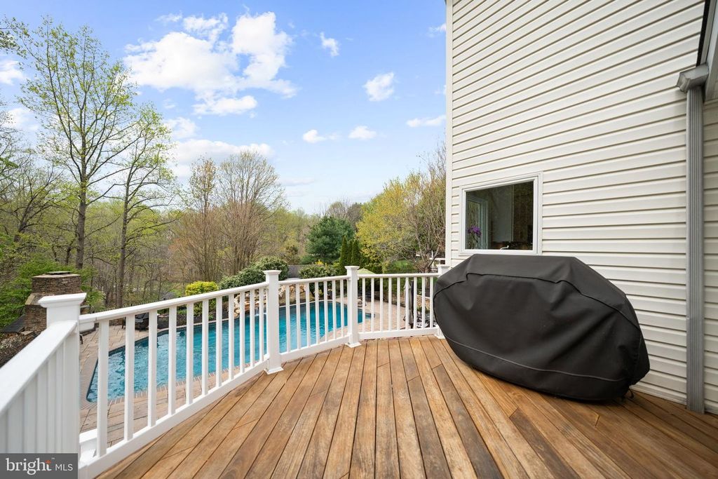 Image 75 of property listing at 8434 GOVERNOR RUN, Ellicott City, MD 21043