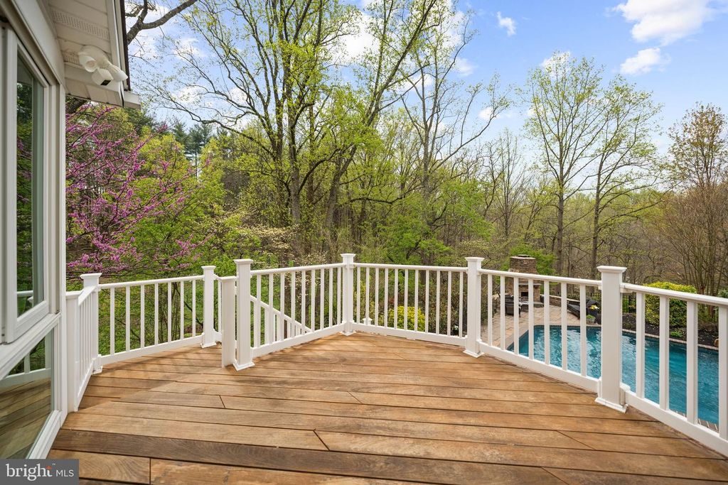 Image 76 of property listing at 8434 GOVERNOR RUN, Ellicott City, MD 21043