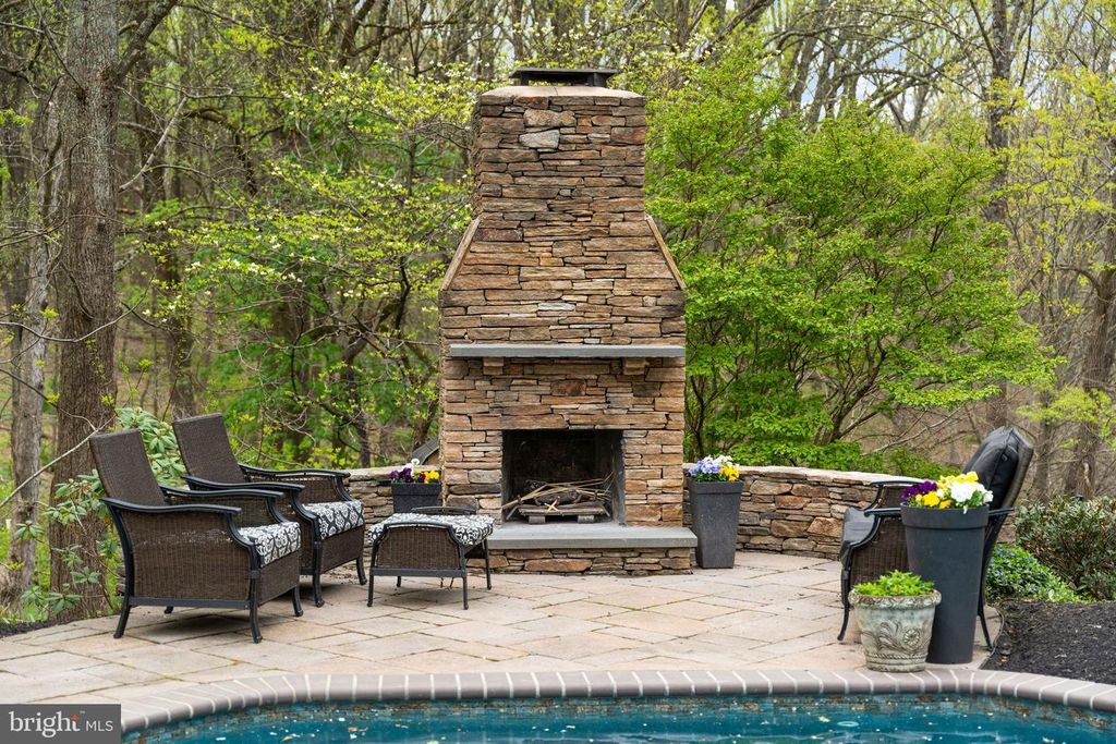 Image 81 of property listing at 8434 GOVERNOR RUN, Ellicott City, MD 21043