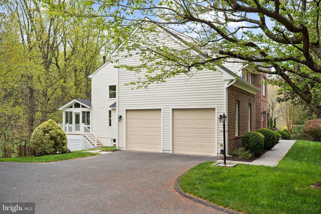 Image 84 of property listing at 8434 GOVERNOR RUN, Ellicott City, MD 21043