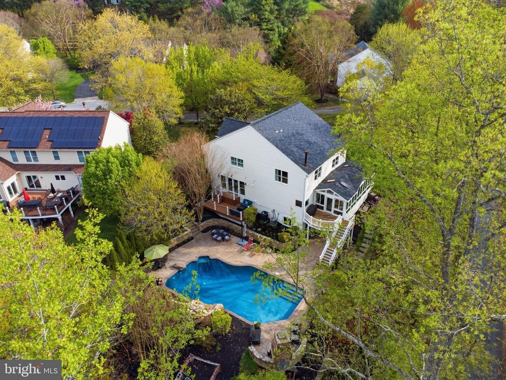 Image 90 of property listing at 8434 GOVERNOR RUN, Ellicott City, MD 21043