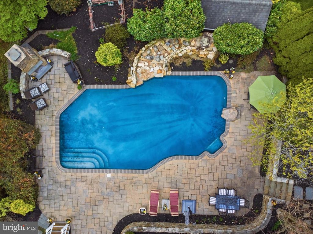 Image 95 of property listing at 8434 GOVERNOR RUN, Ellicott City, MD 21043