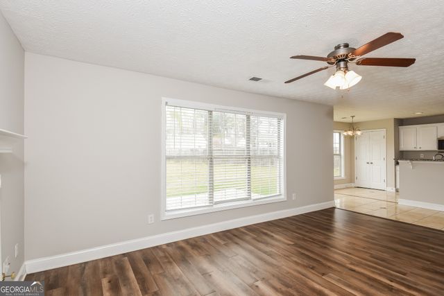 1719 Mission Park Court, Loganville, GA 30052