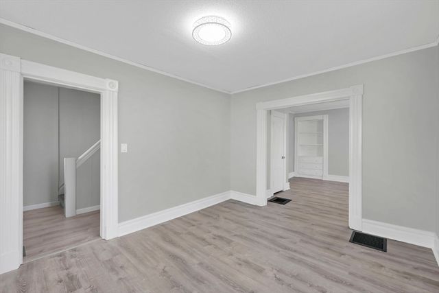 140-142 Dickinson St, Springfield, MA 01108