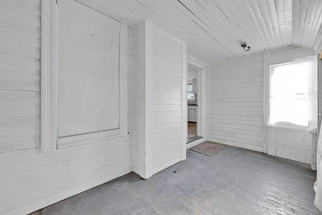 140-142 Dickinson St, Springfield, MA 01108