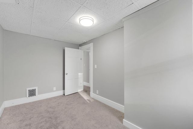 140-142 Dickinson St, Springfield, MA 01108