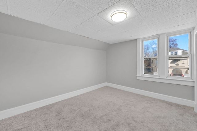 140-142 Dickinson St, Springfield, MA 01108