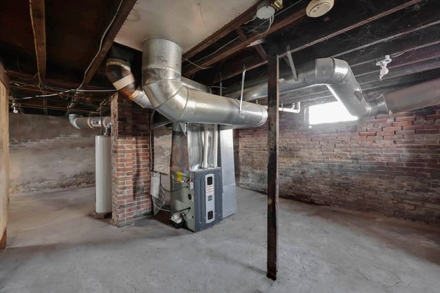 140-142 Dickinson St, Springfield, MA 01108