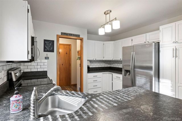 704 Birdie Lane, Estes Park, CO 80517