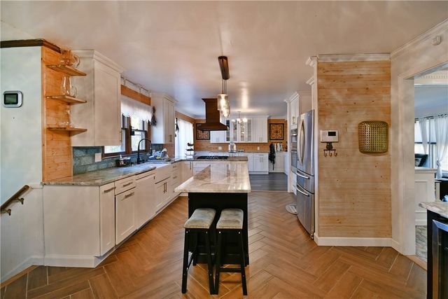 1201 Stonehurst Drive, Anderson, SC 29621