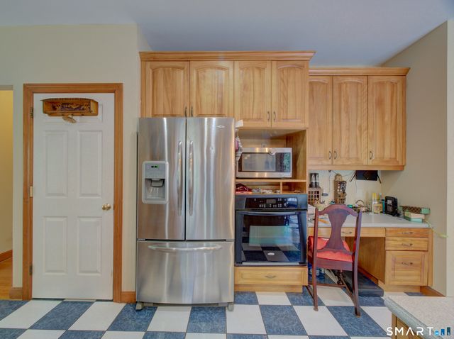 15 Dilaj Drive, Columbia, CT 06237