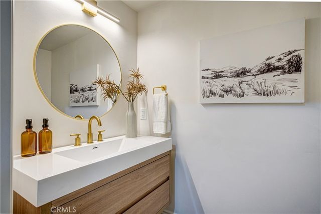 27612 Fargo, Laguna Hills, CA 92653