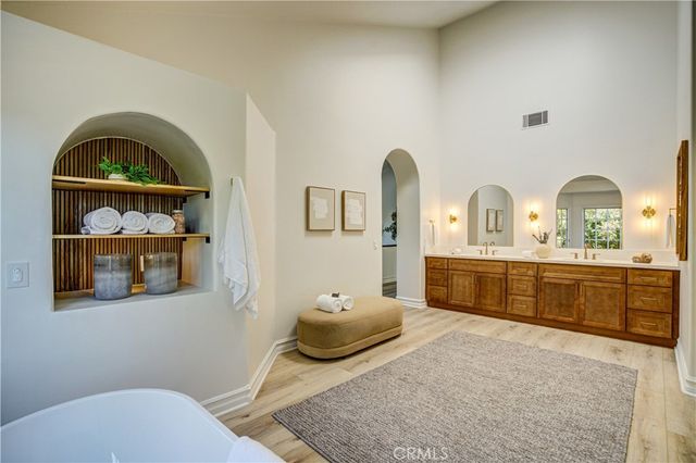 27612 Fargo, Laguna Hills, CA 92653