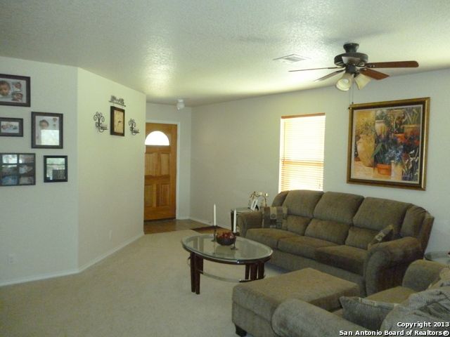 7202 BLUEMIST PT, San Antonio, TX 78250