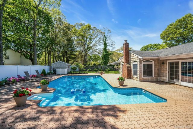 17 Priscilla Avenue, Holtsville, NY 11742