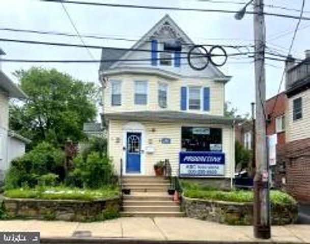 2205 MOUNT CARMEL AVE, Glenside, PA 19038