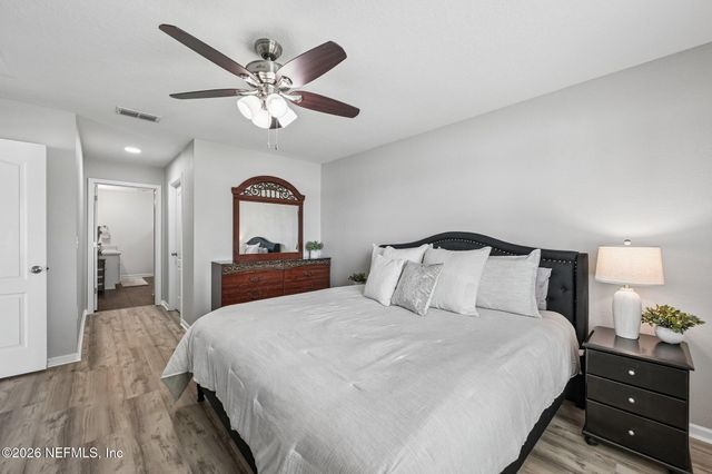 2366 EVENING OAKS Lane, Green Cove Springs, FL 32043