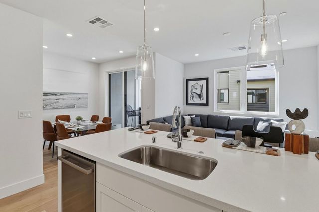 2871 Josephine Lane, Palo Alto, CA 94303