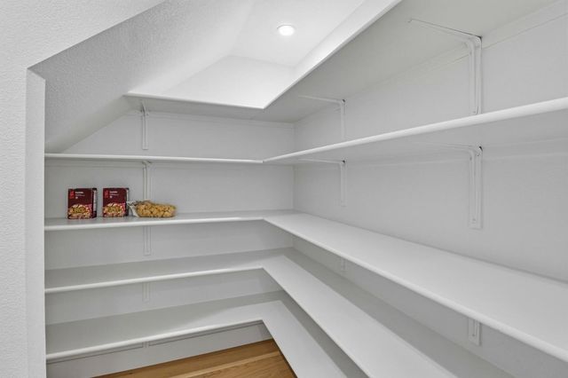 2871 Josephine Lane, Palo Alto, CA 94303