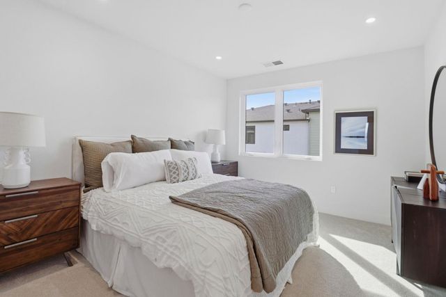 2871 Josephine Lane, Palo Alto, CA 94303