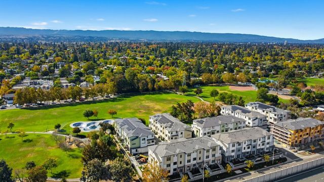 2871 Josephine Lane, Palo Alto, CA 94303