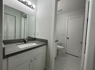 6854 NW 173rd Drive 209, Hialeah, FL 33015