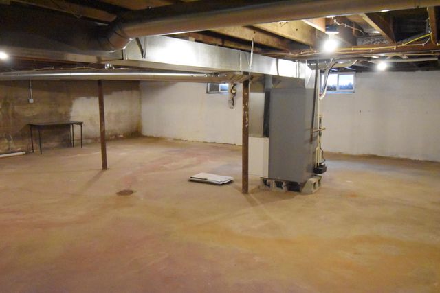 225 W Grace Street, Rensselaer, IN 47978