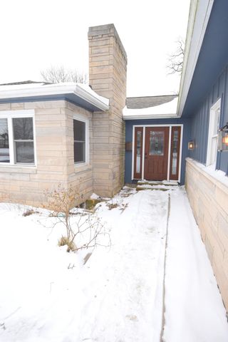 225 W Grace Street, Rensselaer, IN 47978