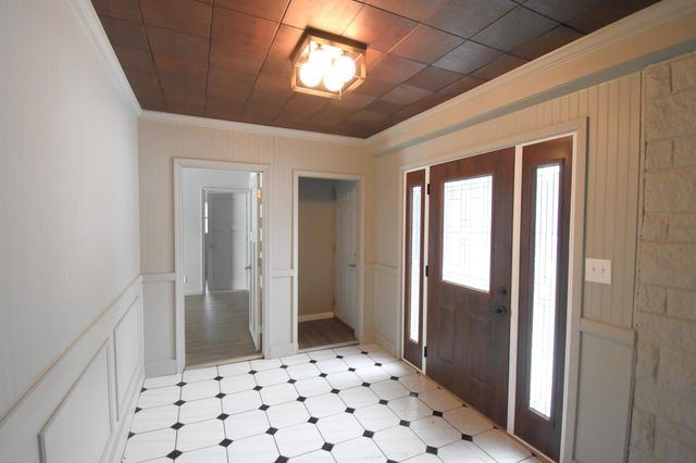 225 W Grace Street, Rensselaer, IN 47978