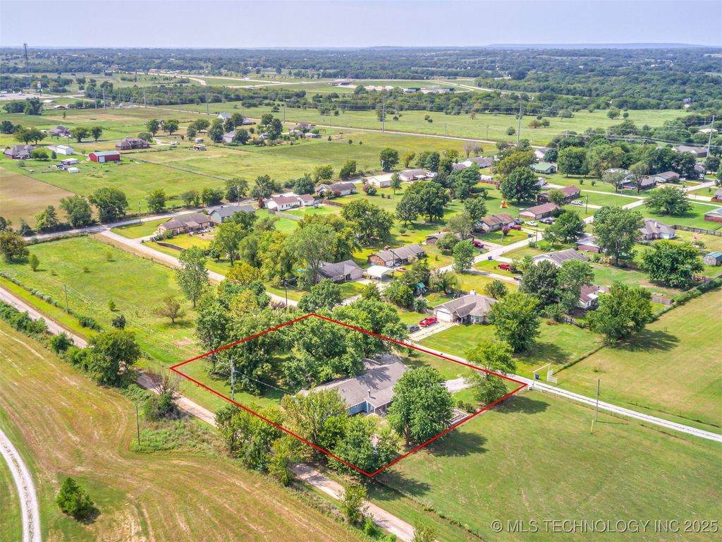 35597 E 140th Street S, Coweta, OK 74429