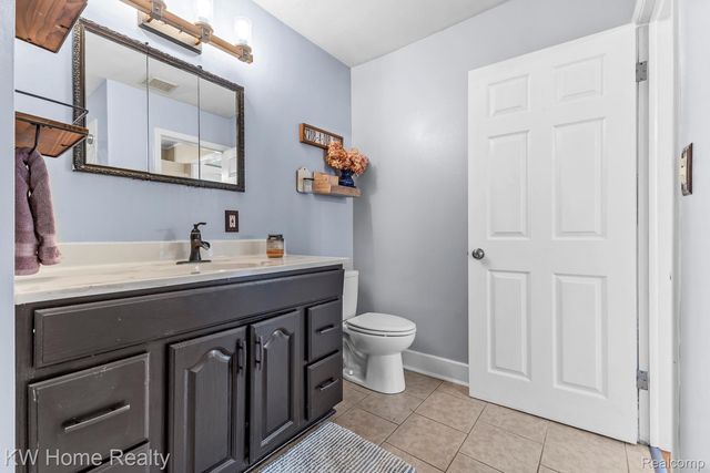 4215 Newton Road, Commerce Charter Township, MI 48390