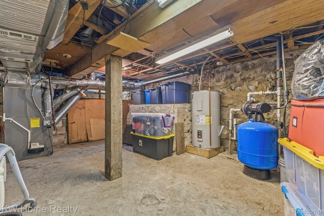 4215 Newton Road, Commerce Charter Township, MI 48390