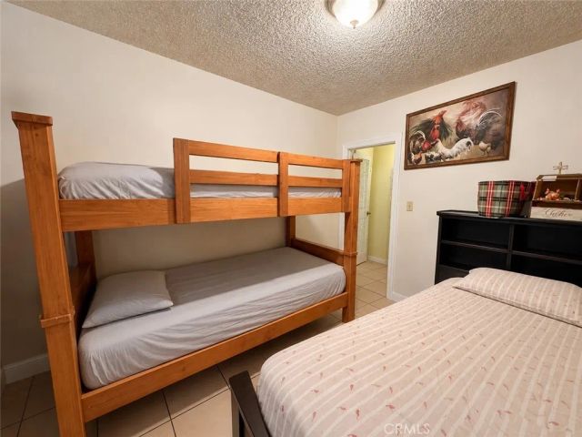 7833 Crocker, Los Angeles, CA 90003