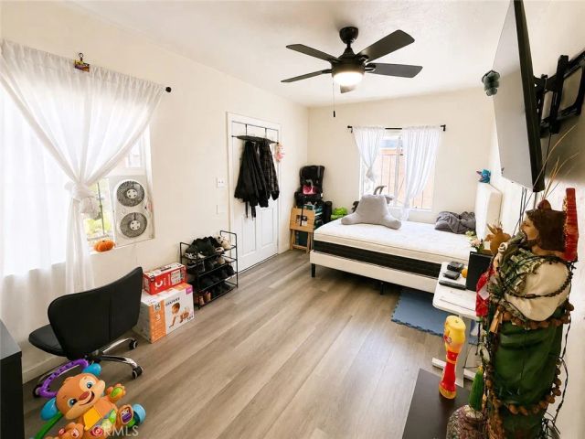 7833 Crocker, Los Angeles, CA 90003