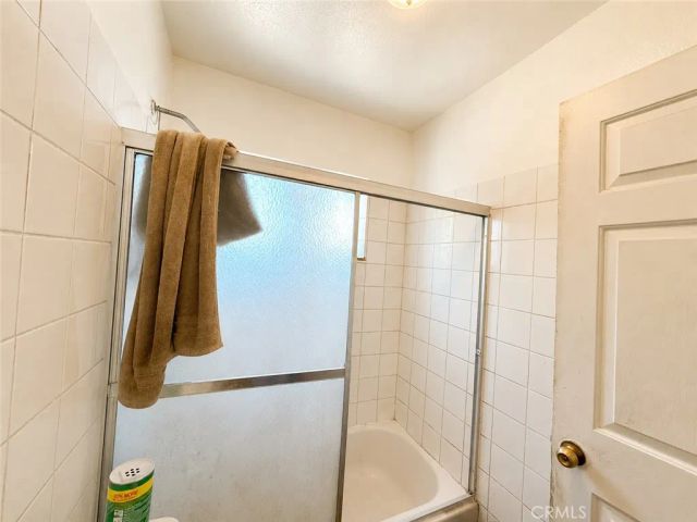 7833 Crocker, Los Angeles, CA 90003