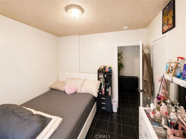 7833 Crocker, Los Angeles, CA 90003
