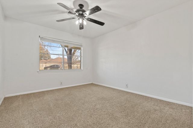 1806 Hutto RD, Georgetown, TX 78626
