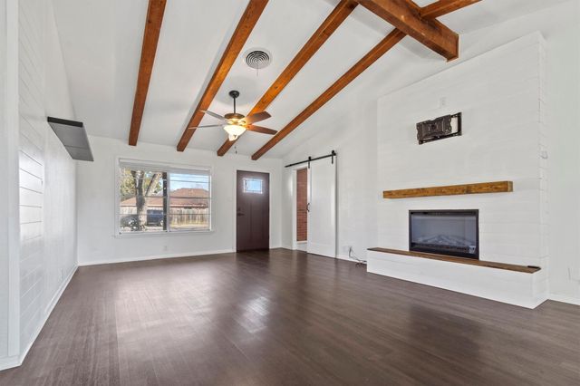 1806 Hutto RD, Georgetown, TX 78626