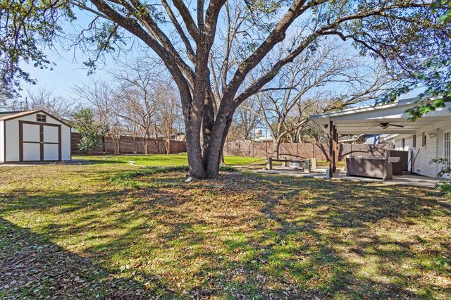1806 Hutto RD, Georgetown, TX 78626