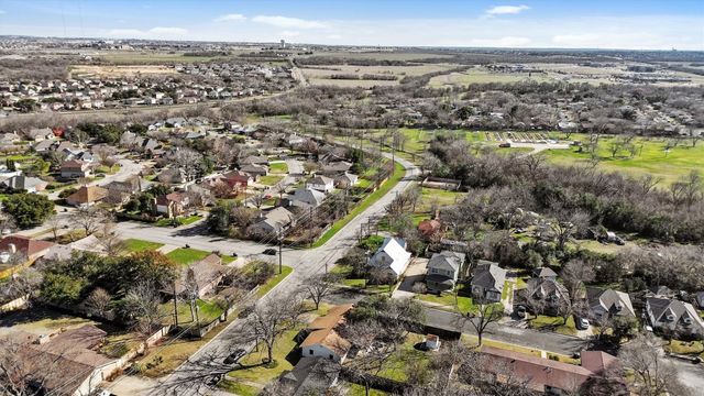 1806 Hutto RD, Georgetown, TX 78626