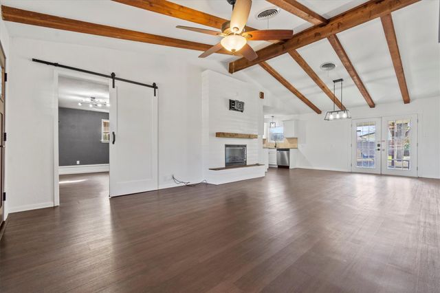 1806 Hutto RD, Georgetown, TX 78626