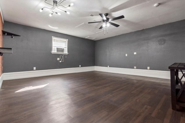 1806 Hutto RD, Georgetown, TX 78626