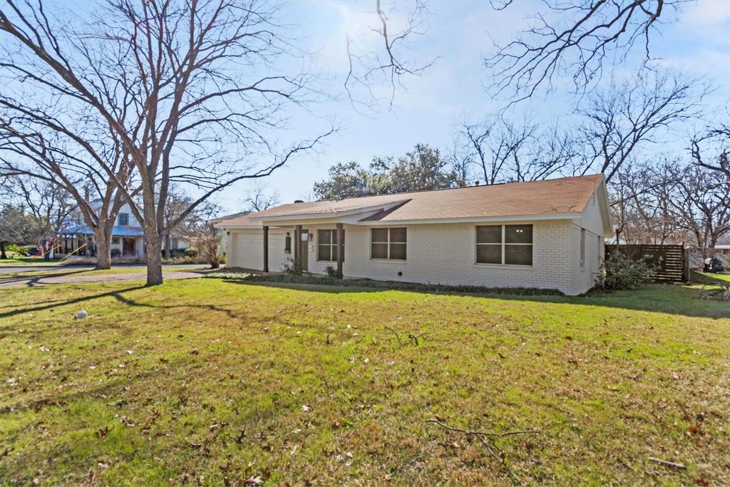 1806 Hutto RD, Georgetown, TX 78626