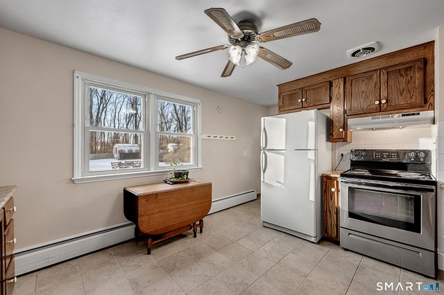 204 Hickory Circle, Middletown, CT 06457