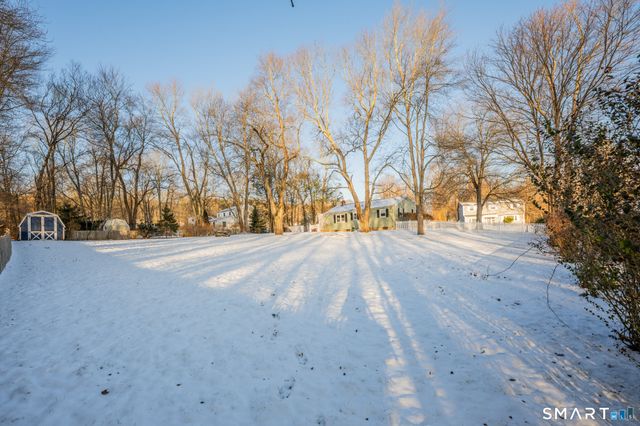 204 Hickory Circle, Middletown, CT 06457