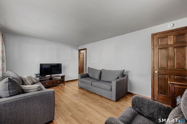 204 Hickory Circle, Middletown, CT 06457