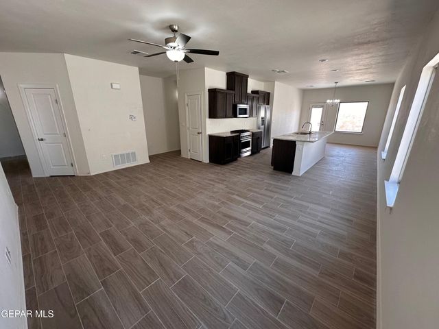 5061 Olivia Caro Street, El Paso, TX 79938