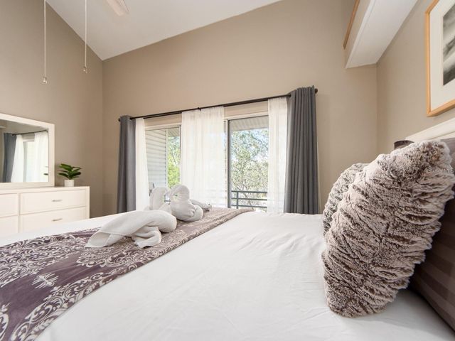 320 ISLAND WAY 606, Clearwater Beach, FL 33767