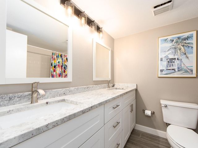 320 ISLAND WAY 606, Clearwater Beach, FL 33767